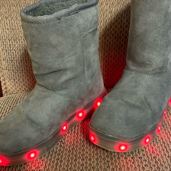 Children’s LED Flash Lights Kids Boots - Picture 10 of 11
